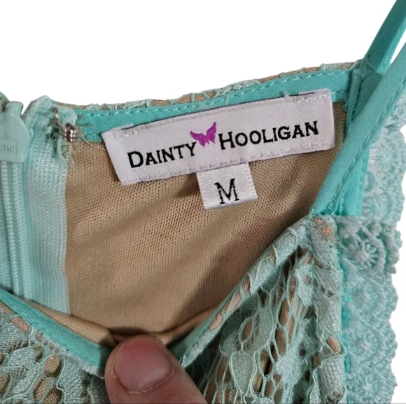 Dainty Hooligan Women's Mint Lace Skater Dress Medium Lined Floral Party Cute - Picture 4 of 7
